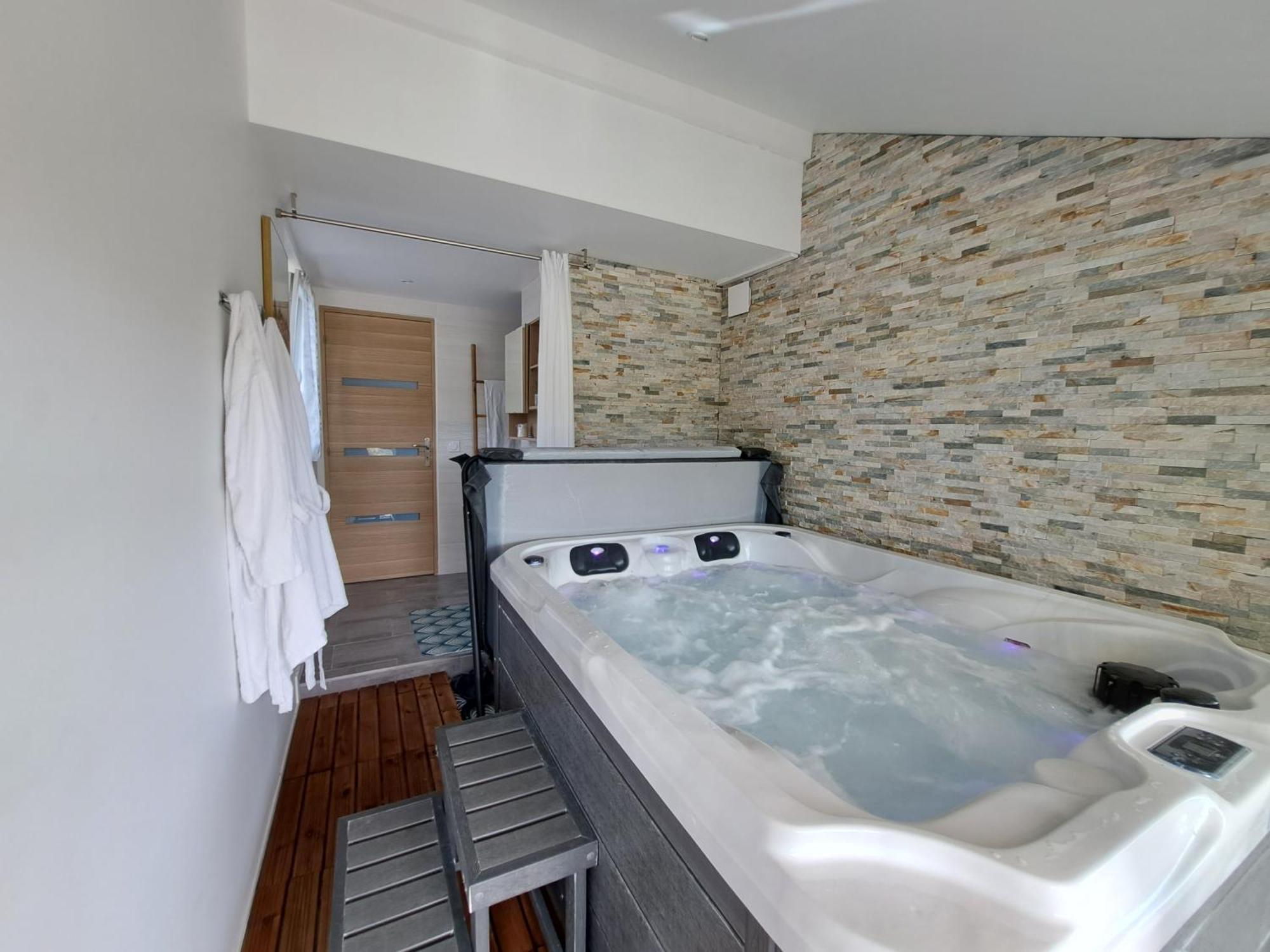 Adorelys Sejour Bien Etre - Spa Et Massage Inclus Saint-Cassien  Extérieur photo